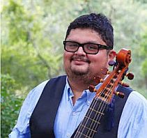 Photograph of Pedro Funes with bass viol